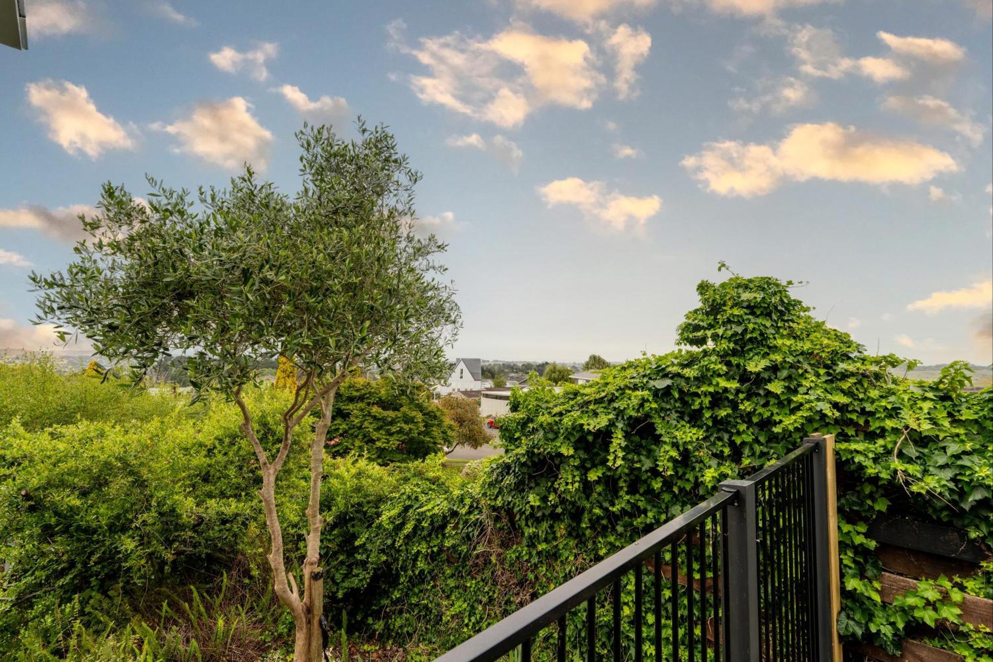 Villa Cosy Unit With Incredible Views & Sky Tv Whanganui Exterior foto